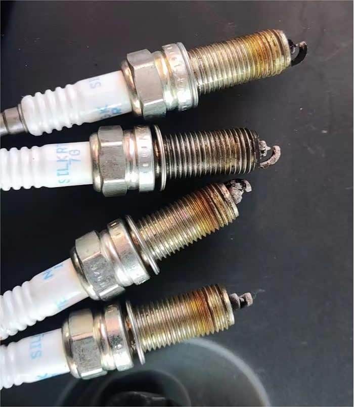 火花塞有点问题