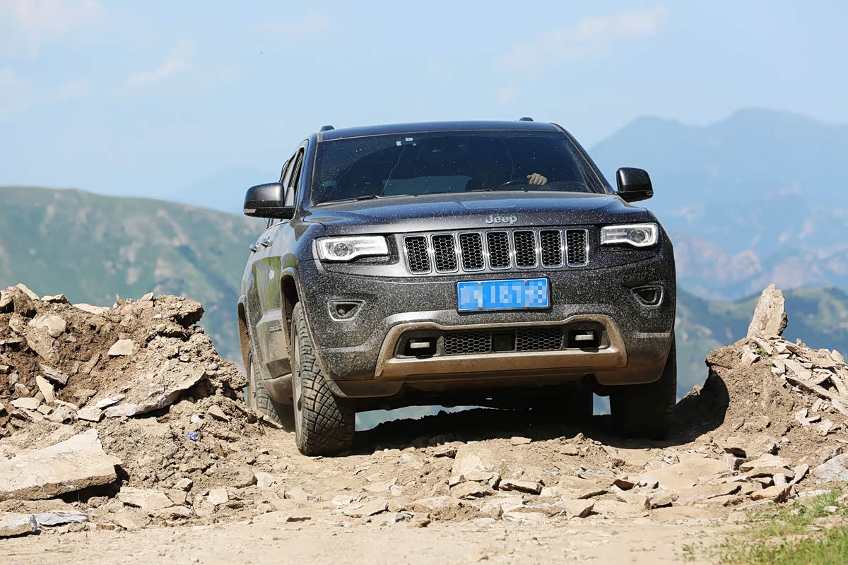 装备AT胎的大切基本功扎实，遇到一些路况也不会犹豫