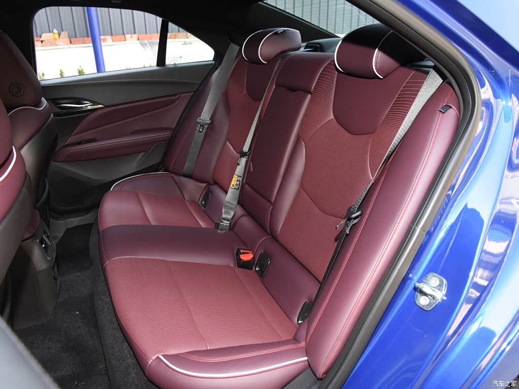 配图为凯迪拉克CT4