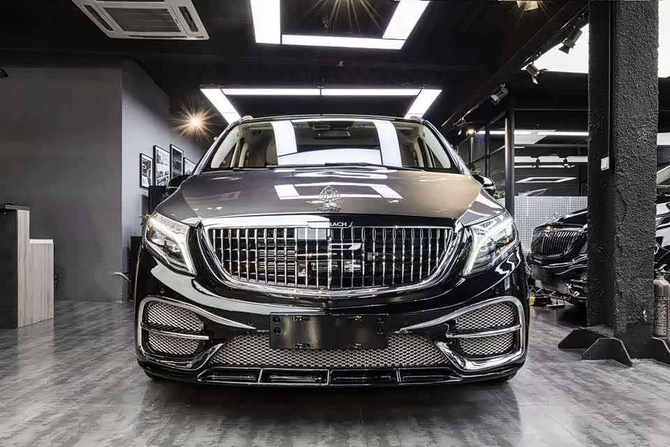 奔驰豪华七座隔断商务车