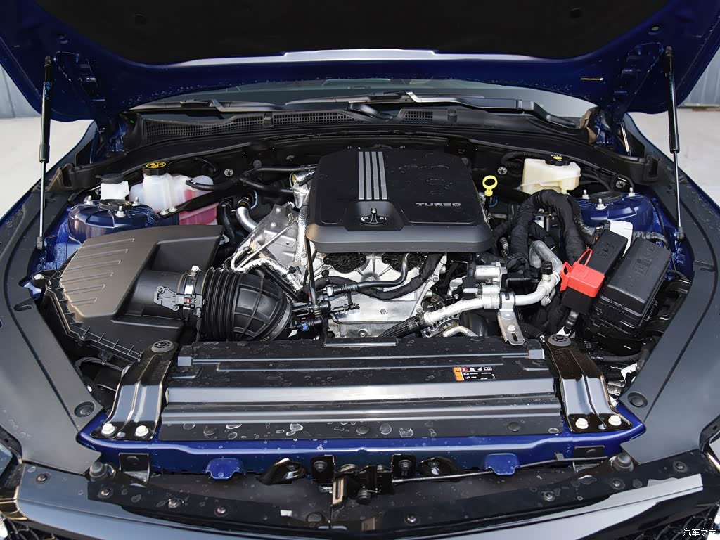 配图为凯迪拉克CT4