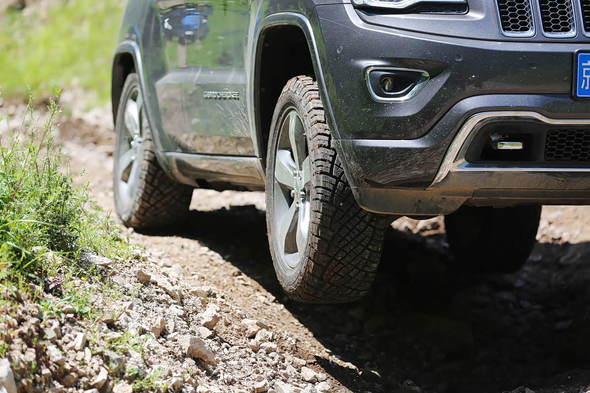 大切因为悬挂行程原因经常导致前后轮离地增加了一些难度