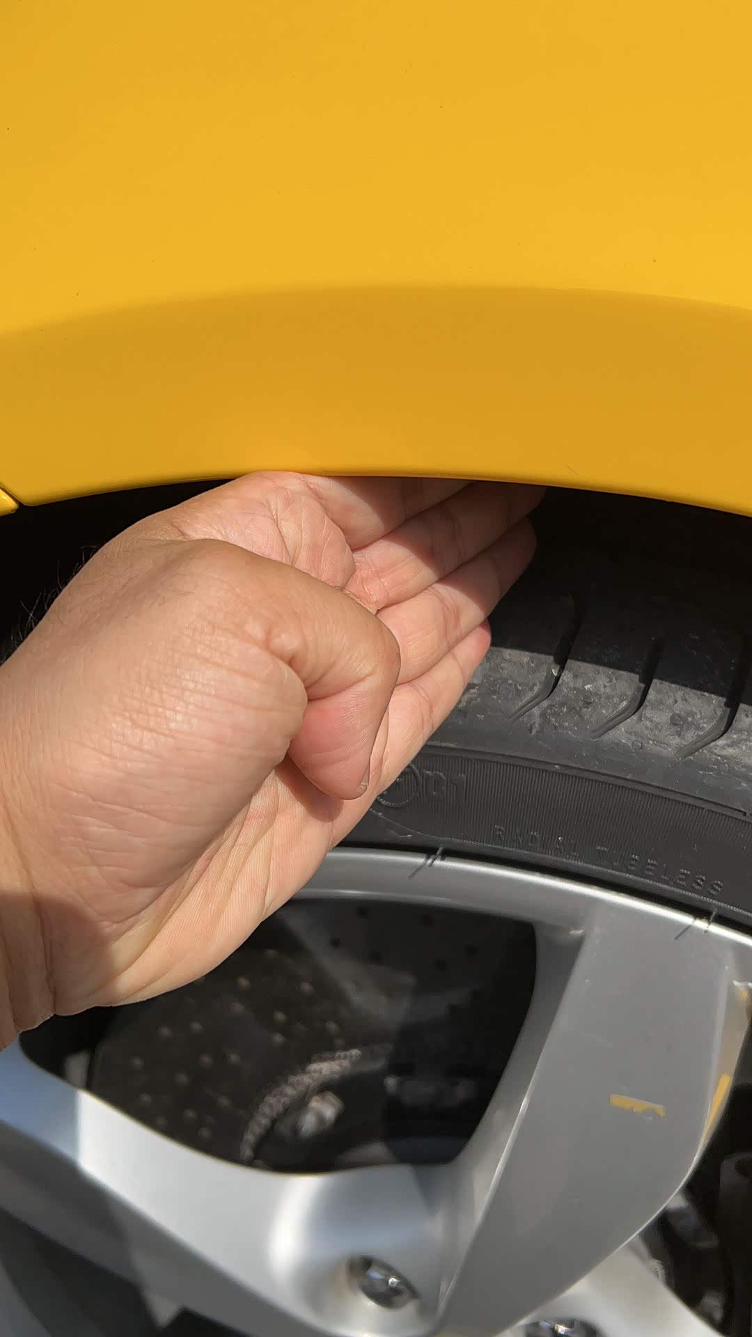 是的，你没有看错， 四指