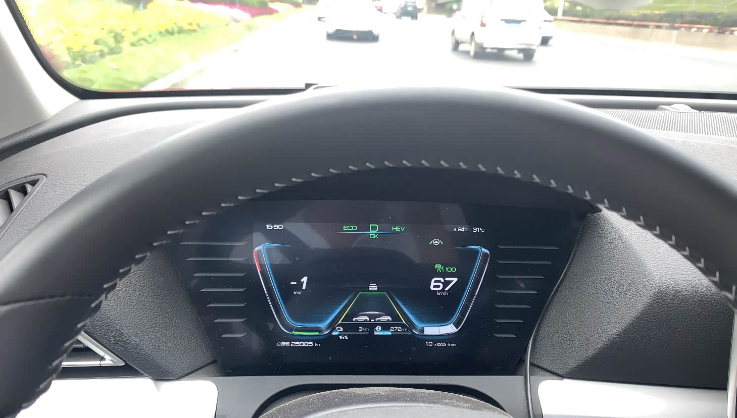 前几天升级车道保持后排的照片，可见总里程近26000公里了