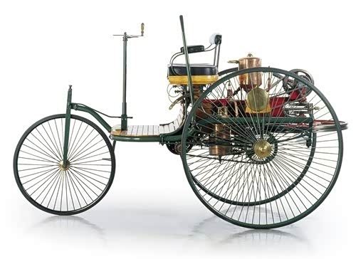 “奔驰1号”虽是汽车发展的一小步，却是人类文明的一大步。