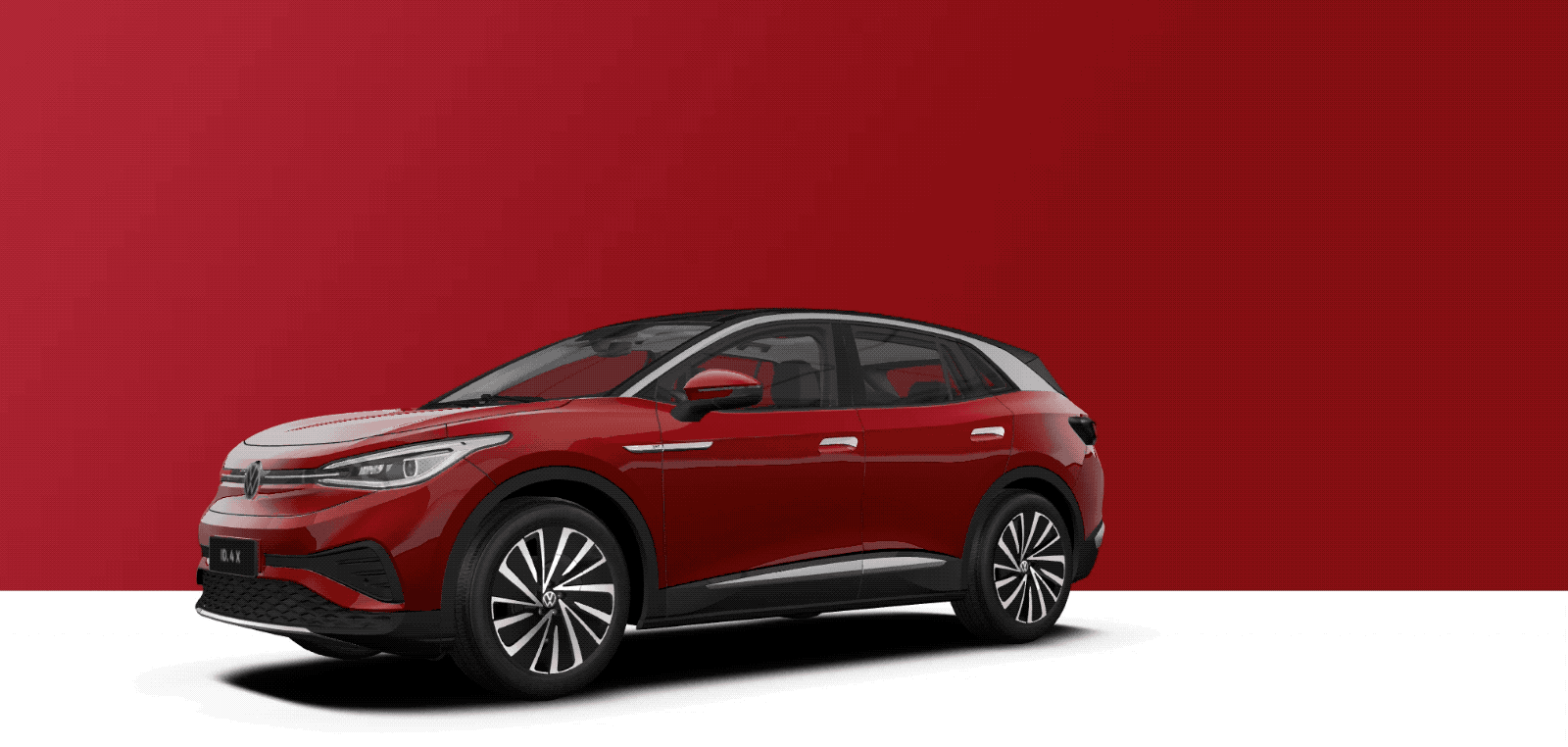 展台太挤，居然没拍到一张完整的车身外形照片，于是从官网下载，做了个动图供大家看