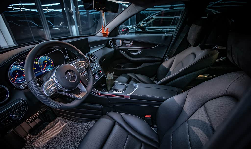 图：2021款奔驰C260 L