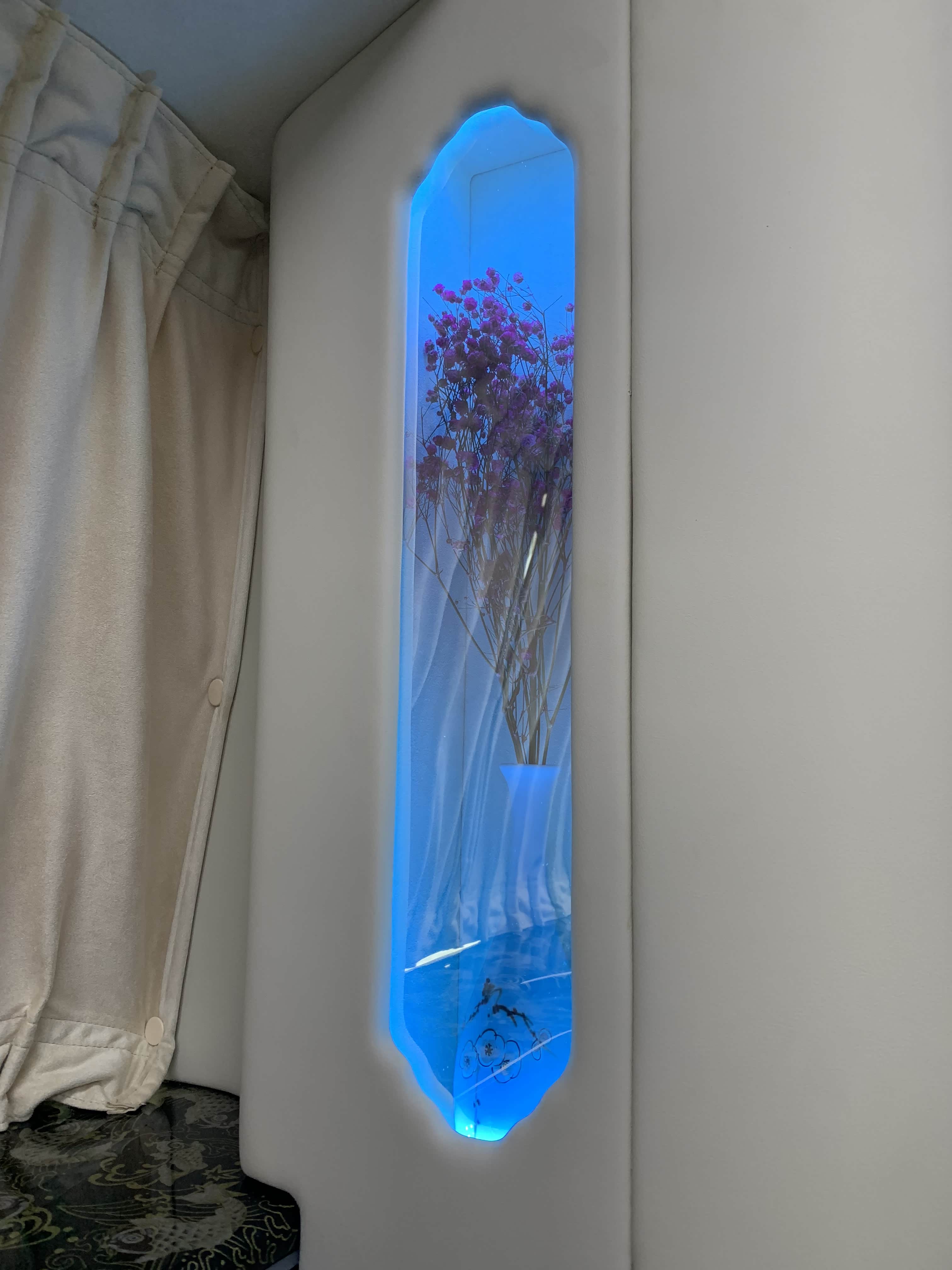 通电后花瓶显现