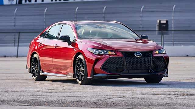 2020款亚洲龙TRD车型