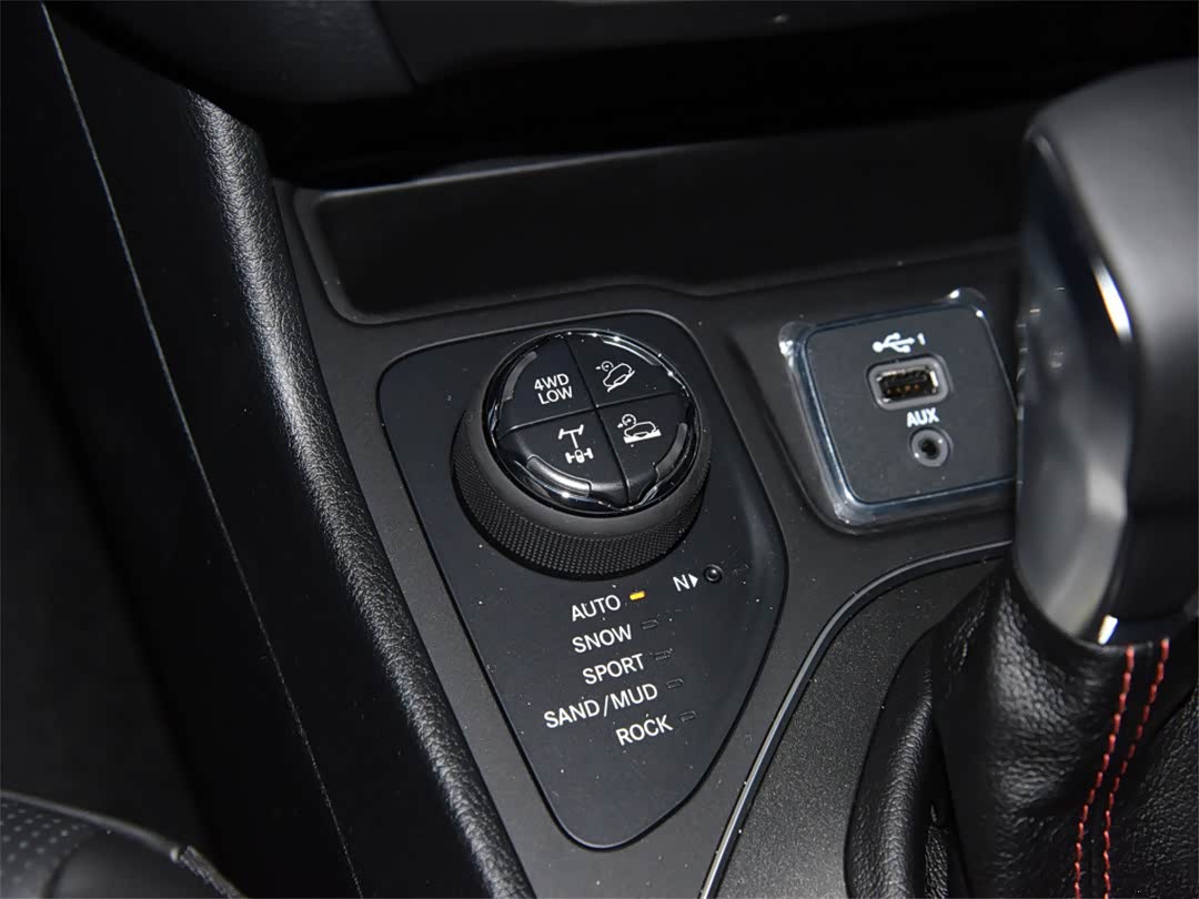 Active Drive Lock适时四驱系统