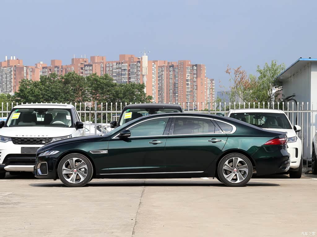 配图为2021款 XFL 2.0T P200 两驱精英豪华版