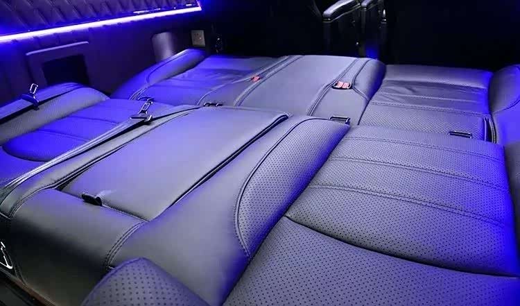 进口依维柯New Daliy 九座豪华商务舱