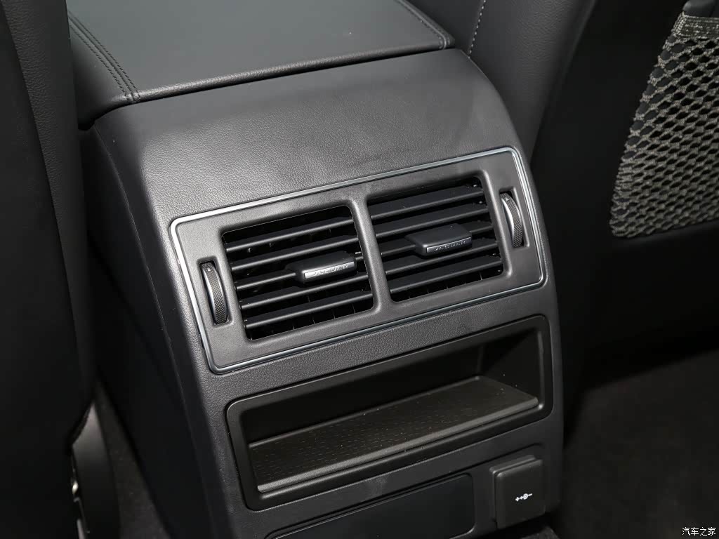 配图为2021款 XFL 2.0T P200 两驱精英豪华版