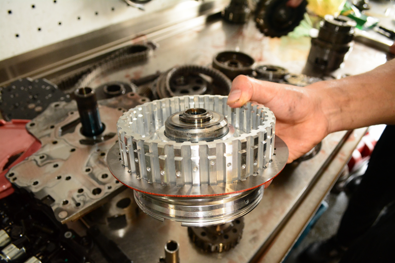 缓冲片损坏，铝鼓是必坏的。