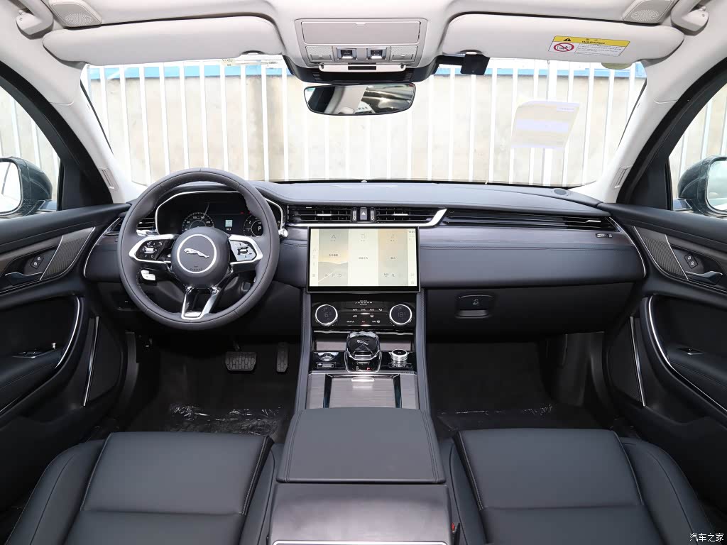 配图为2021款 XFL 2.0T P200 两驱精英豪华版