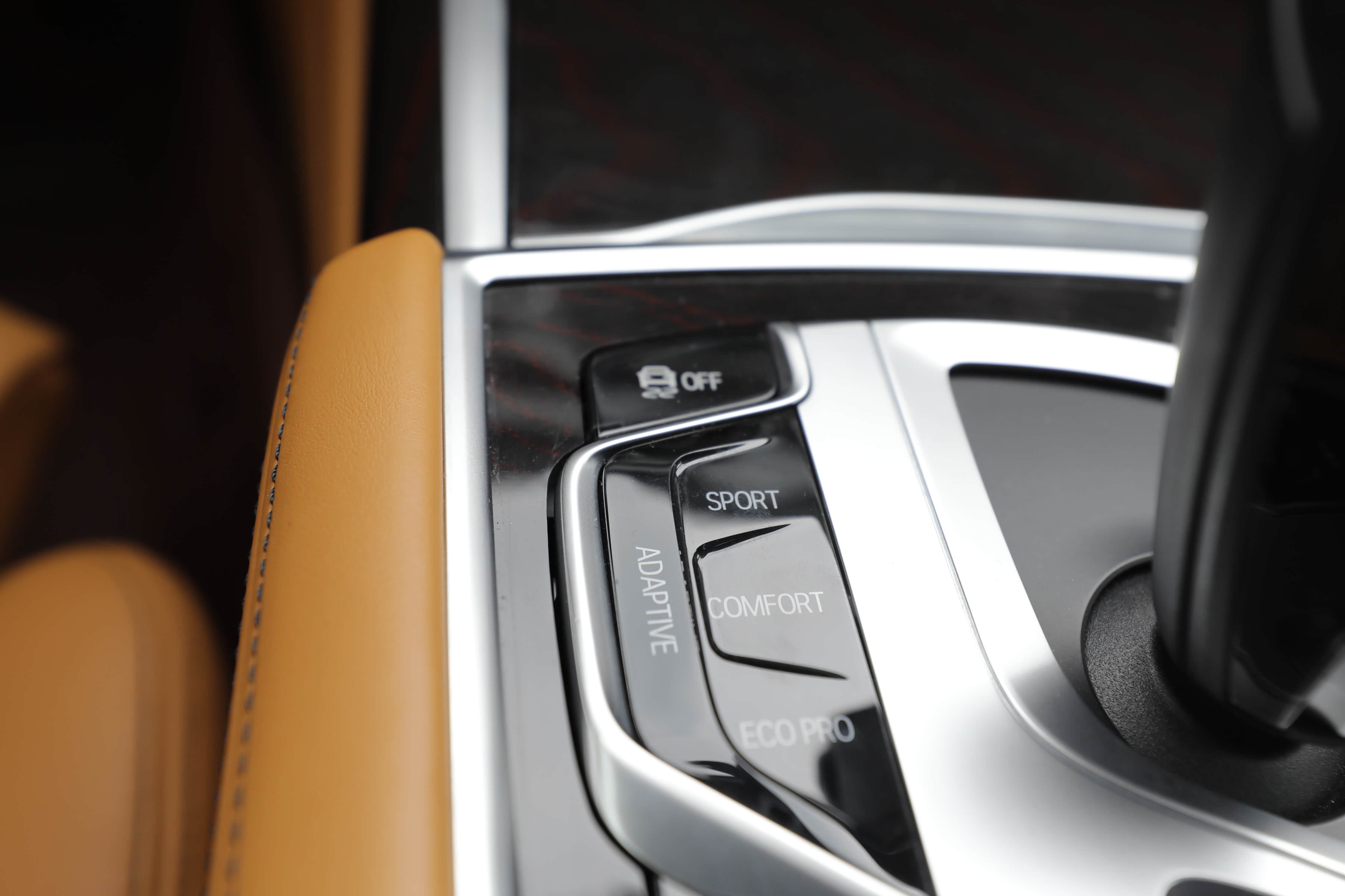 三种驾驶模式切换