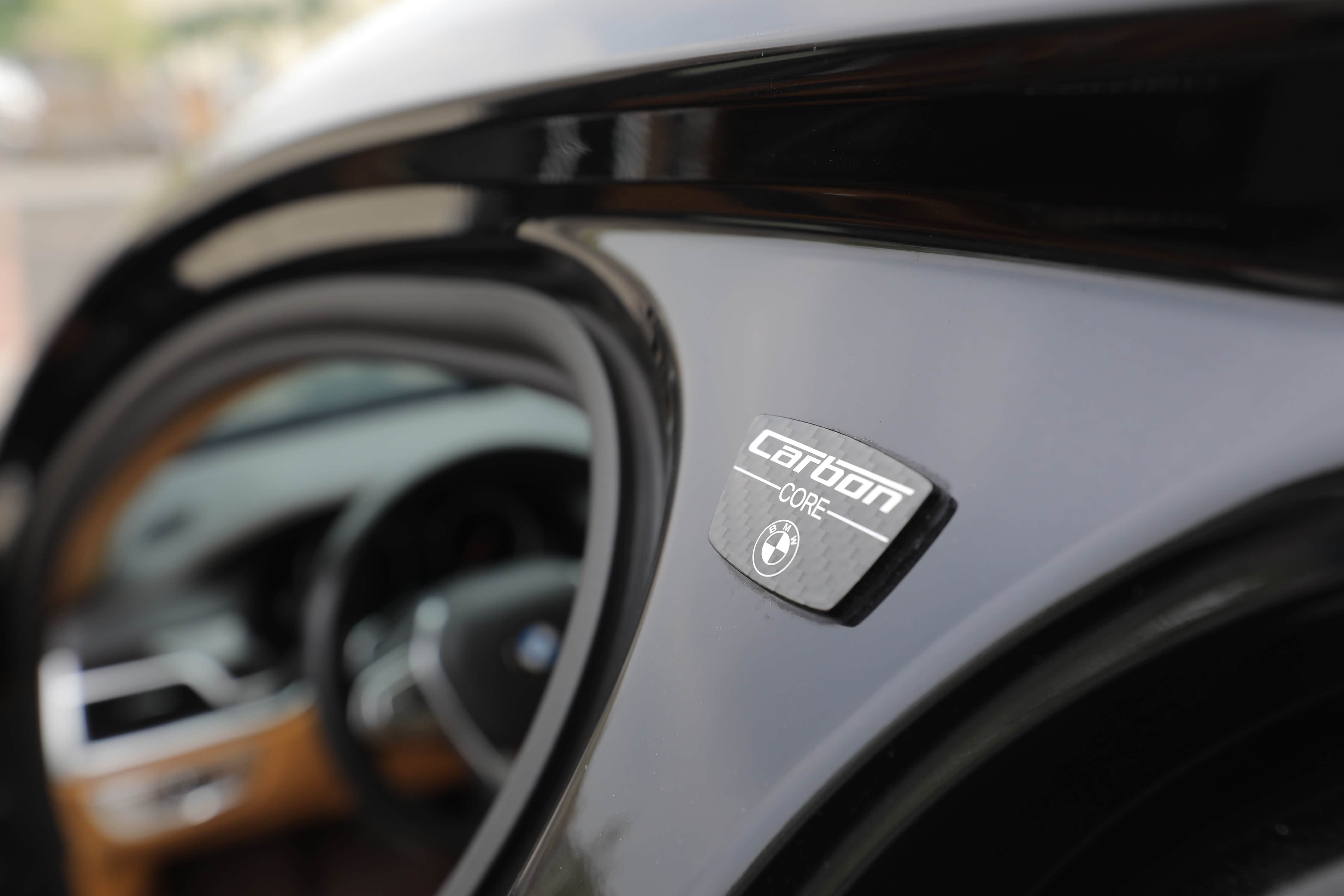 碳纤维车身标识