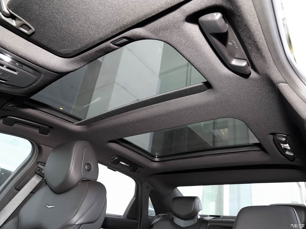 配图为2021款 28T 旗舰超级巡航型