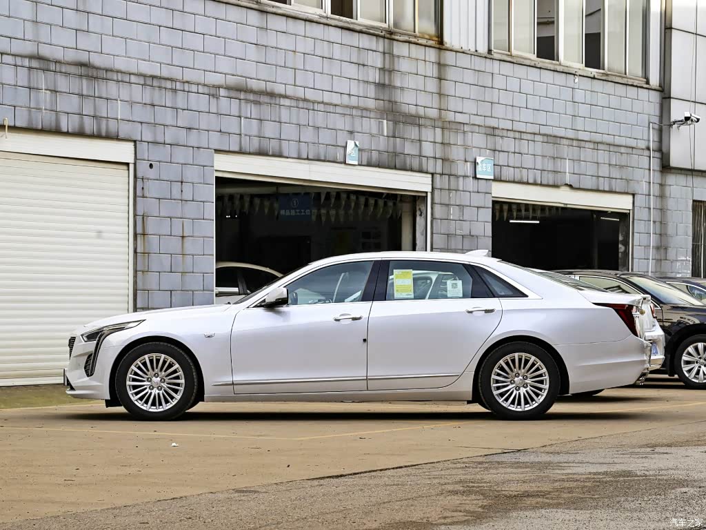 配图为2021款 28T 时尚型