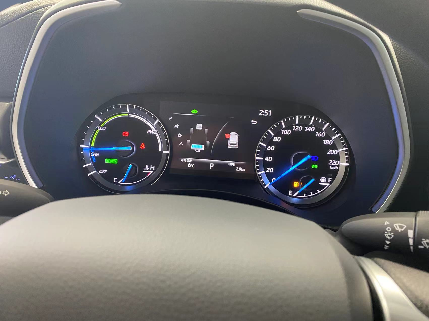 汉兰达五座精英版仪表盘实拍