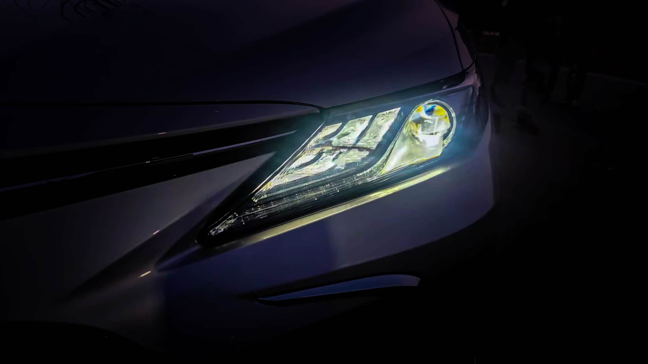 自适应远近光头灯