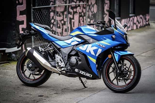 新手入门仿赛 摩托,铃木 gsx250r跑车摩托,双缸水冷配