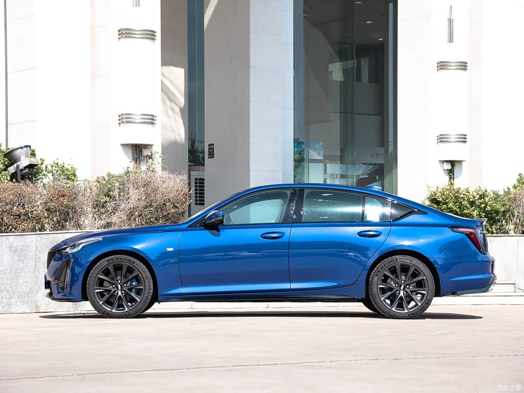 配图为凯迪拉克CT5