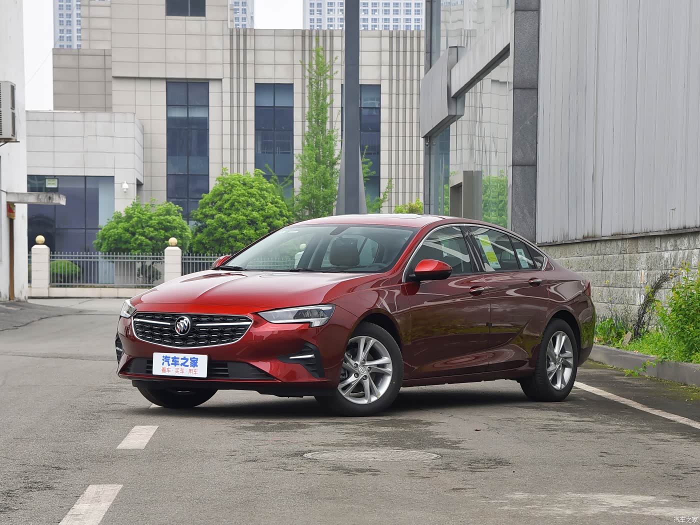 图为2022款 552T 智享型