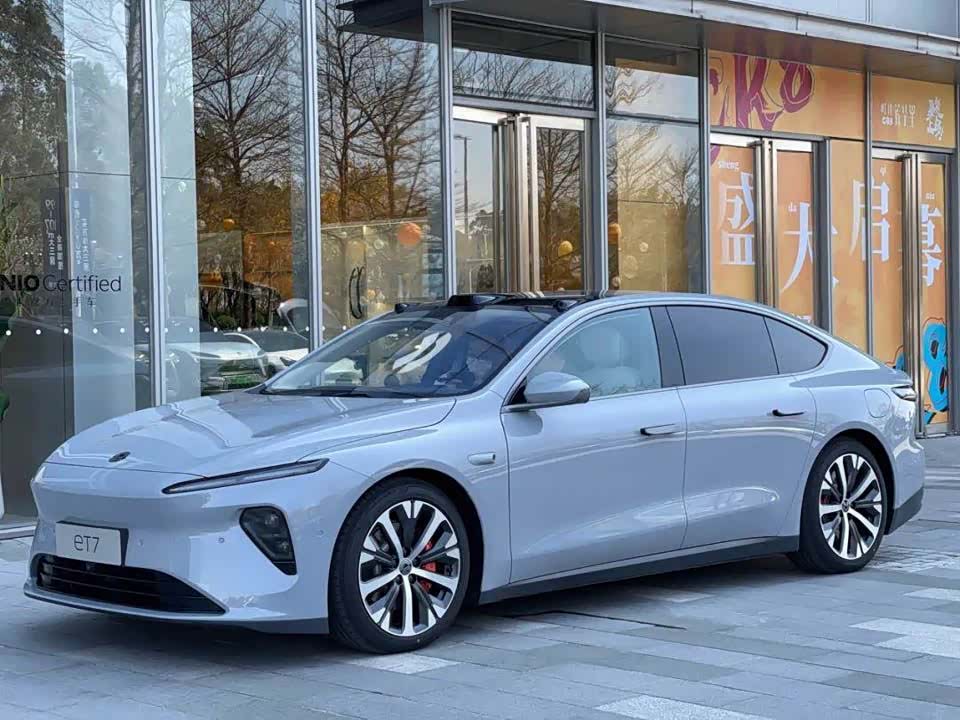 蔚來ET7
指導價：45.80-53.60萬元