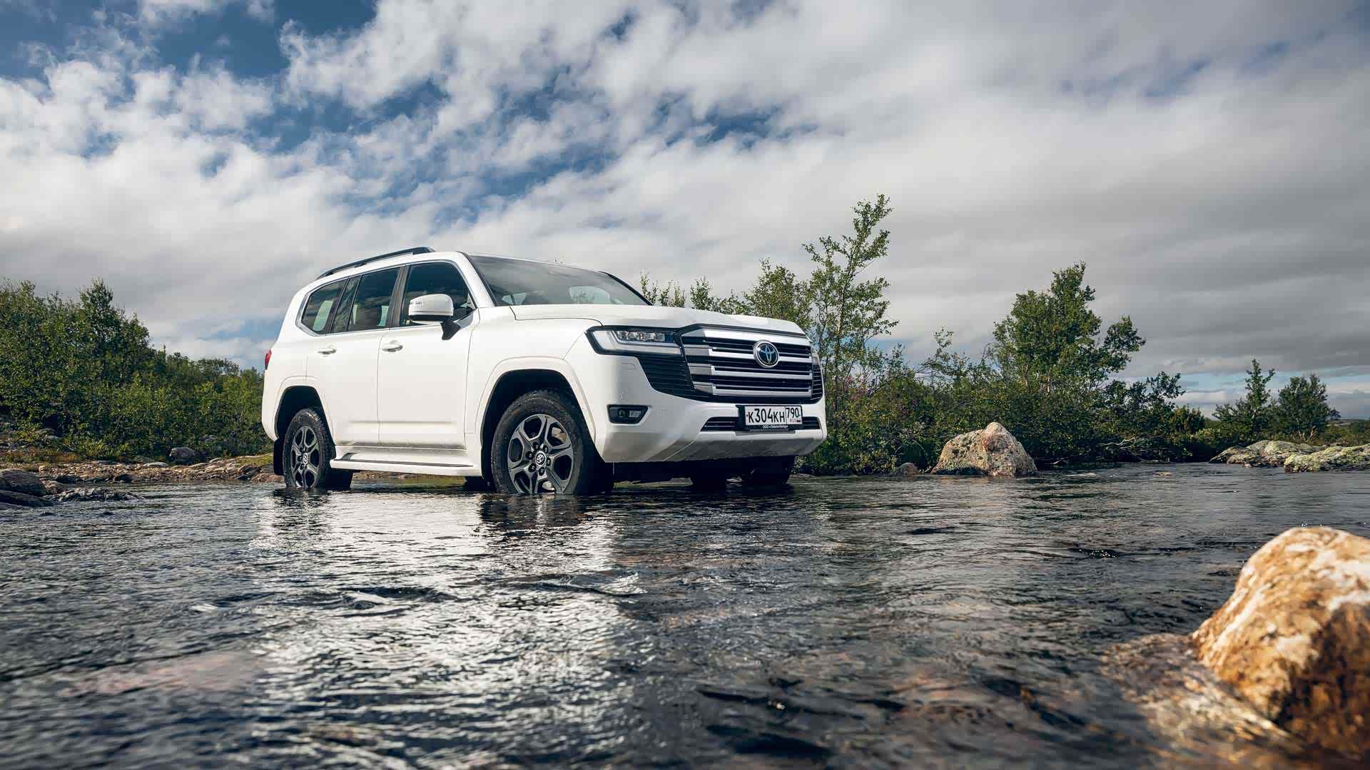 图为全新丰田陆地巡洋舰