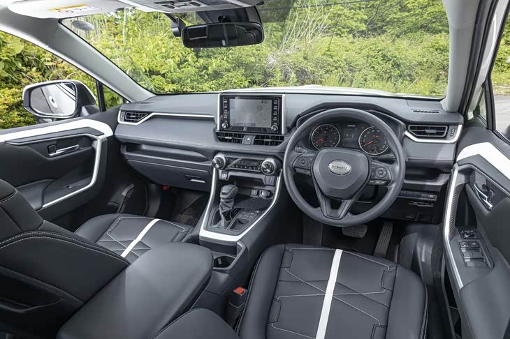 内饰布局与RAV4没有分别