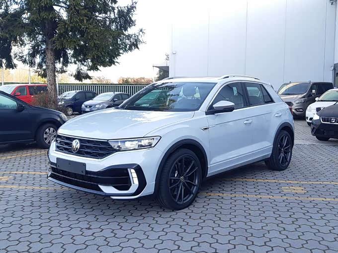 大众小号途观r实拍搭熏黑外观套件动力媲美amggla35