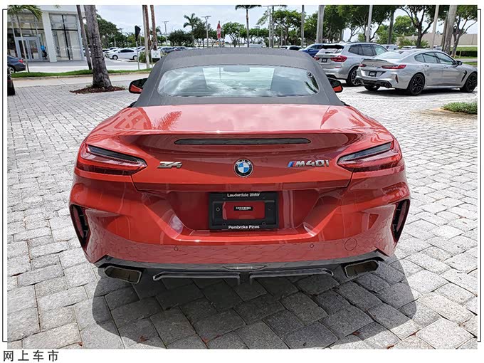 宝马全新双门跑车实拍!搭3.0t引擎,内配液晶大屏,国内