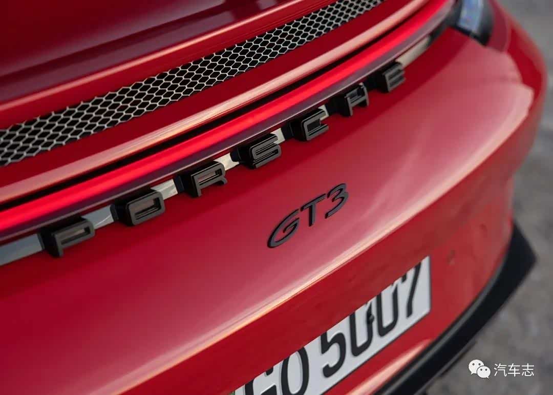 （配图为992 GT3）