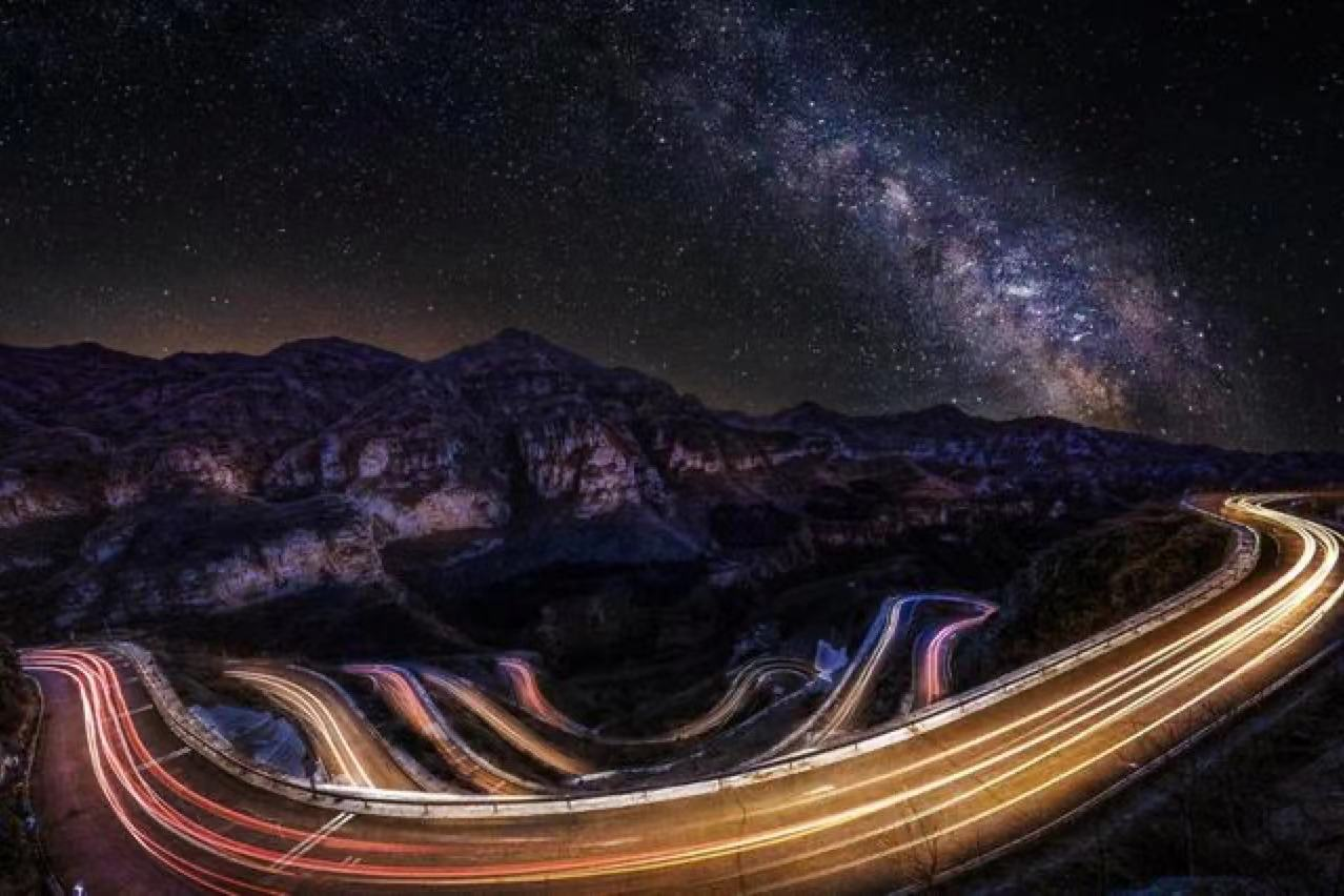 红井路夜景｜网图