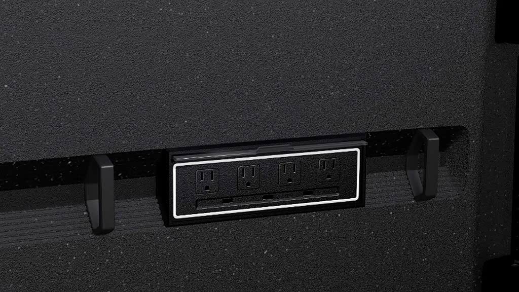 储物格内置电源插座