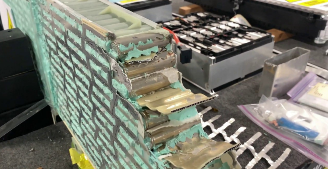 特斯拉Model 3电池