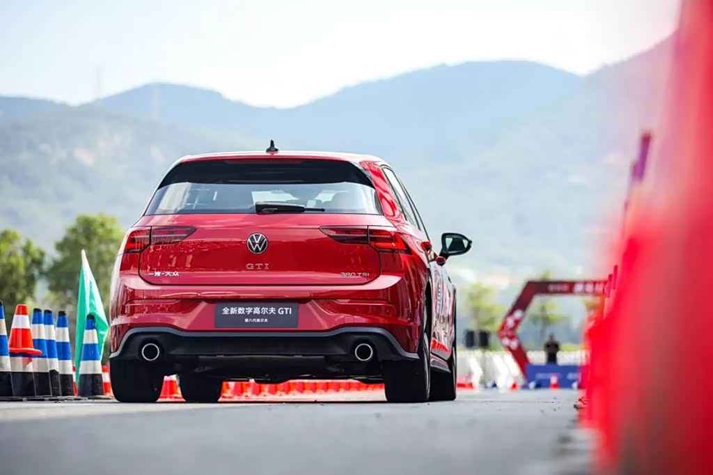 全新高尔夫GTI