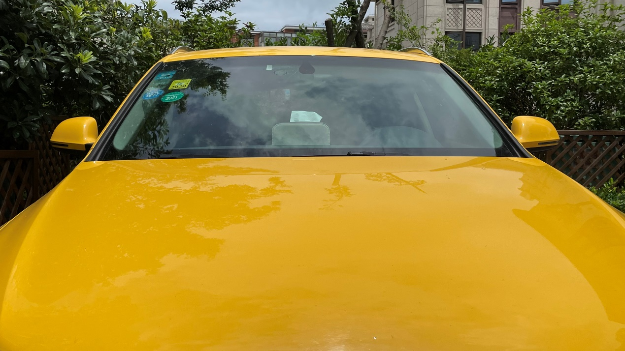 奥迪Q3雨刮凸出机盖高度