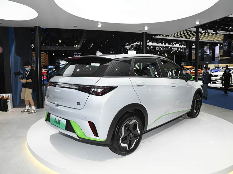 上调1000-7000元 比亚迪新能源车型调价