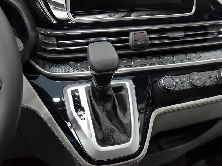 32.76万起 上汽大通MAXUS新增车型上市