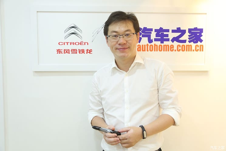 成都车展汽车之家人物专访,今天请到的是东风雪铁龙市场部部长孙亦文