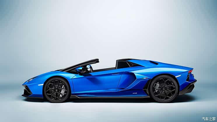 大牛绝唱 Aventador Ultimae官图发布