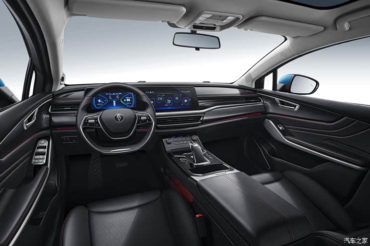 下半年上市 雷诺江铃羿内饰官图发布