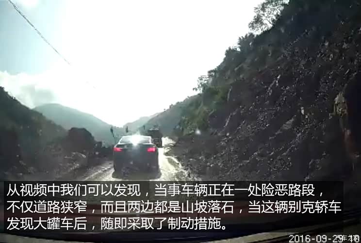 梦魇边缘，解析梦见翻车堵路，我无路可走的深层含义