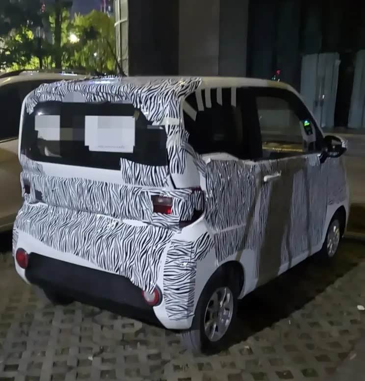 萌萌小方盒? 曝奇瑞QQ冰淇淋路试谍照