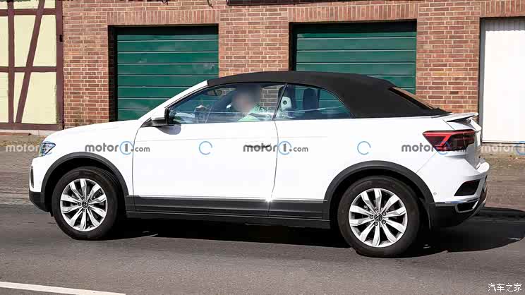 迎来新设计 新款大众T-ROC敞篷版谍照