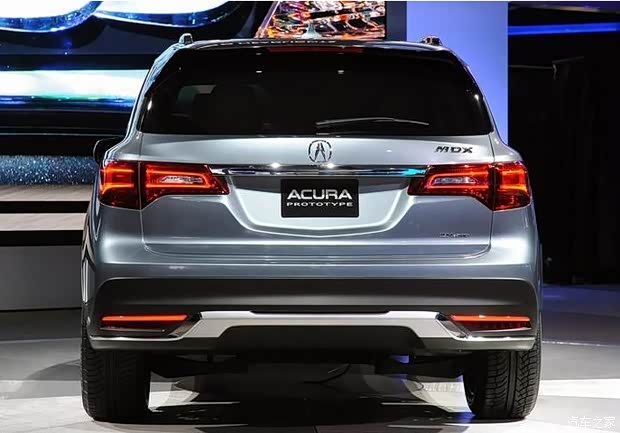 讴歌本身在国内品牌知名度就不高,而在十万左右的潜在消费者眼里能不