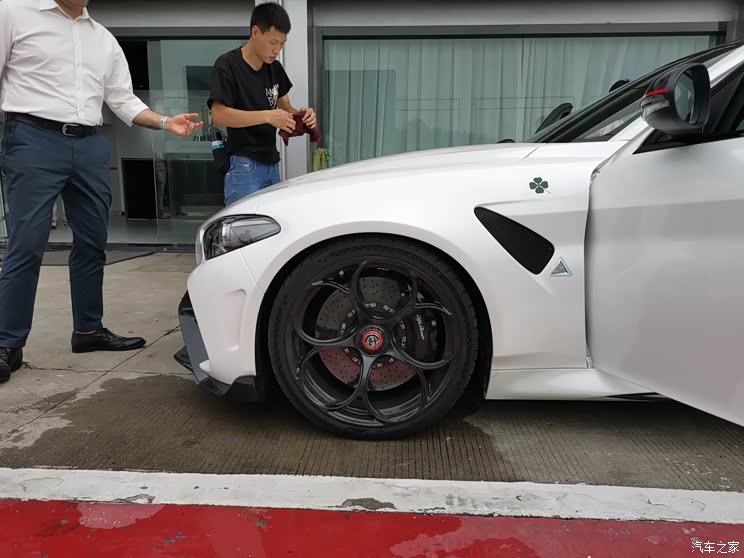 一眼爱上它 Giulia GTAm国内首次亮相