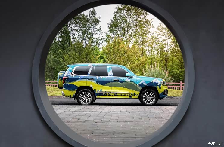 6秒“破百” 北京越野BJ60官方谍照发布